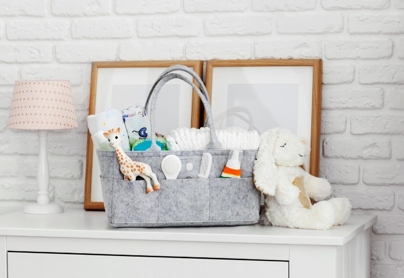 Minimalist diaper bag checklist — The Organized Mom Life